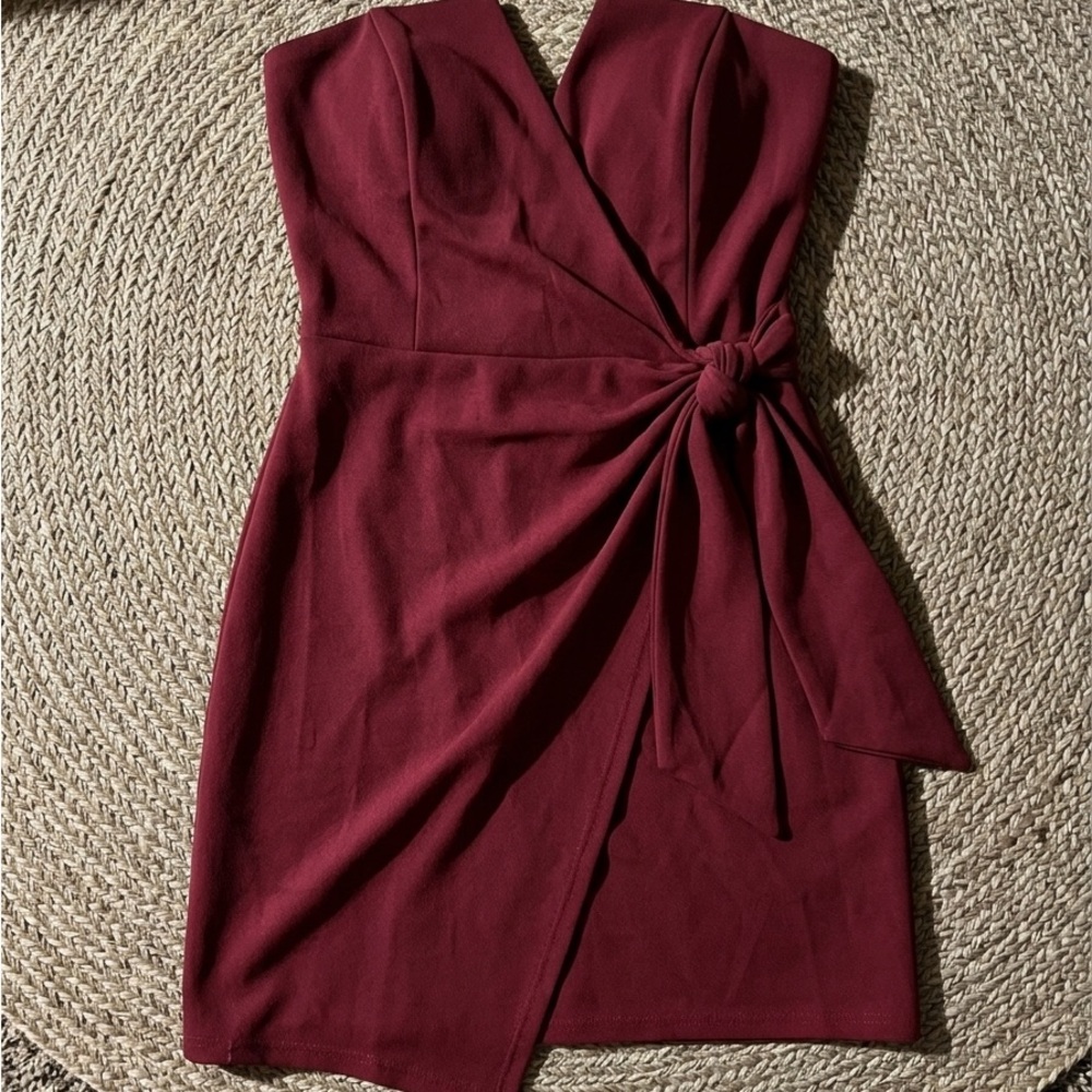 Strapless Knot-Front Mini Dress in Burgundy